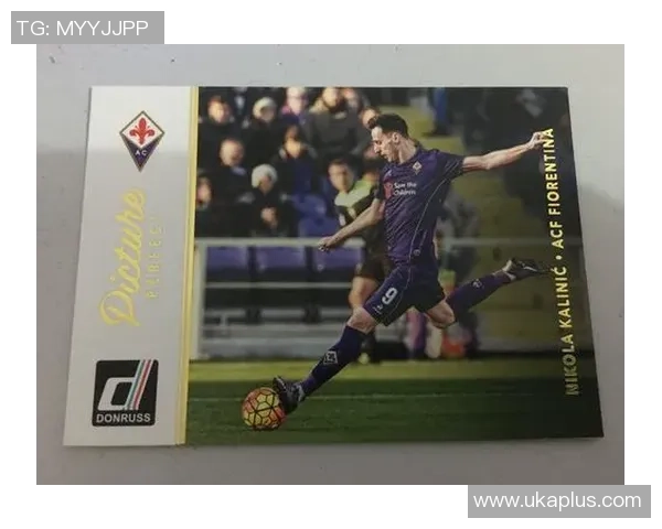 老外拆开帕尼尼足球球星卡的惊喜与失望，揭开收藏背后的故事